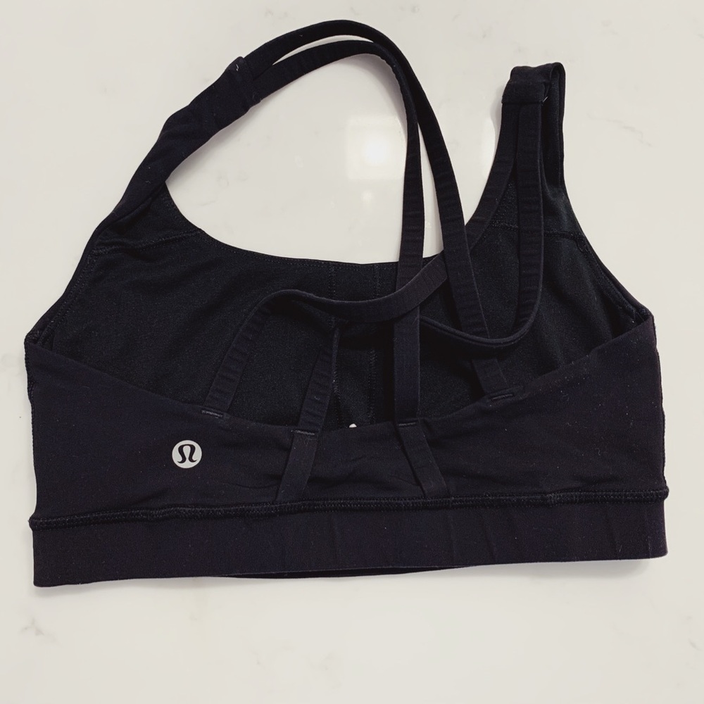 Never worn Free to Be LULULEMON sports bra (4)
